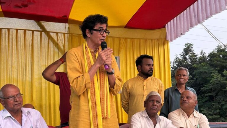 जमशेदपुर पूर्वी विधानसभा से कांग्रेस प्रत्याशी डॉ अजय कुमार ने किया मतदान